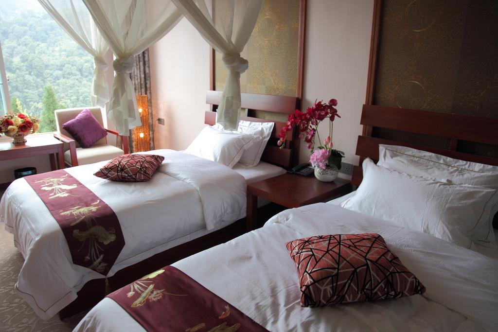 Panshan Tingquan Tuwo Holiday Resort Leshan Bilik gambar