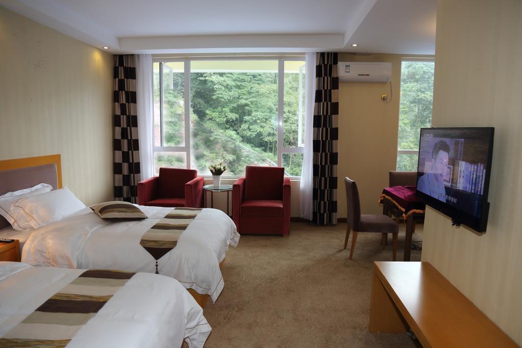 Panshan Tingquan Tuwo Holiday Resort Leshan Bilik gambar